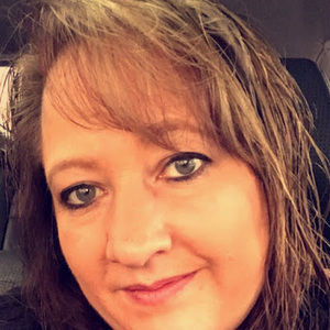 Meet your Posher, Eva